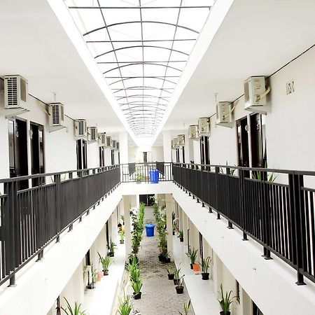 D'Paragon Pringwulung Maguwo Ngoại thất bức ảnh