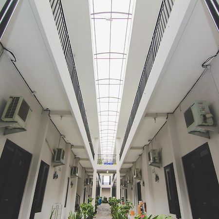 D'Paragon Pringwulung Maguwo Ngoại thất bức ảnh