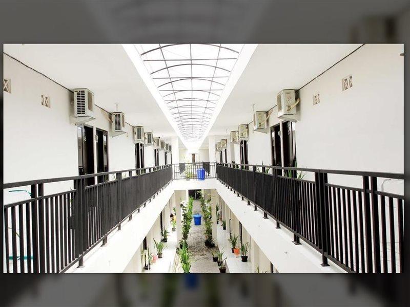 D'Paragon Pringwulung Maguwo Ngoại thất bức ảnh